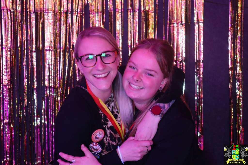 ../Images/Jeugd Opwarmbal Photobooth 356.jpg